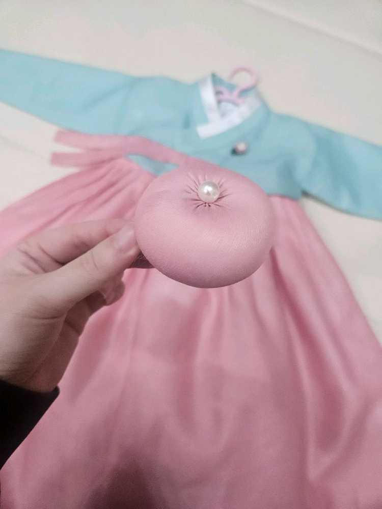 노엘드레스 여아한복 5호(저고리,치마,캉캉속치마,브로치,헤어핀) 이미지