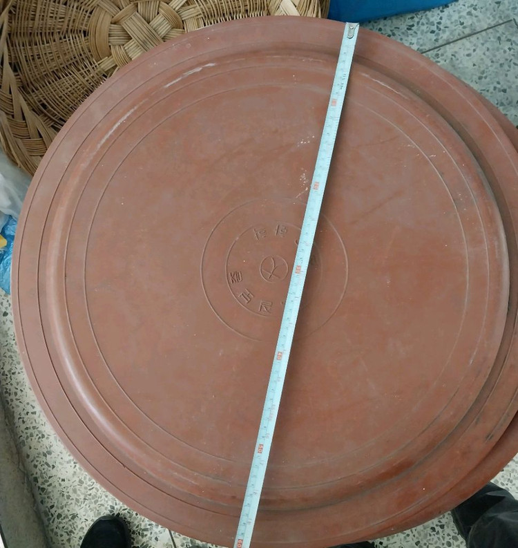 붉은 플라스틱. 대형.--3