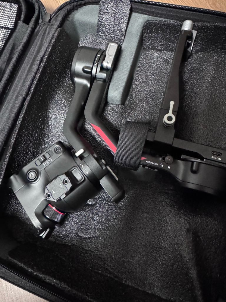 DJI RS4 콤보 (pro 아님)--3