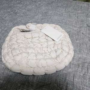 코스 cos 퀄티드 미니 구름빵