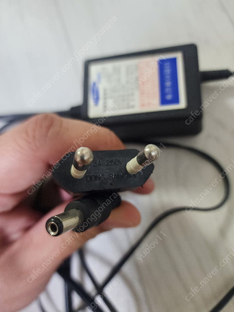 전원 어댑터 어답터 삼성전자 DG-09100 DC 9V 100mA 팝니다 충전용 어댑터 삼성전자 정품 직류전원장치--2