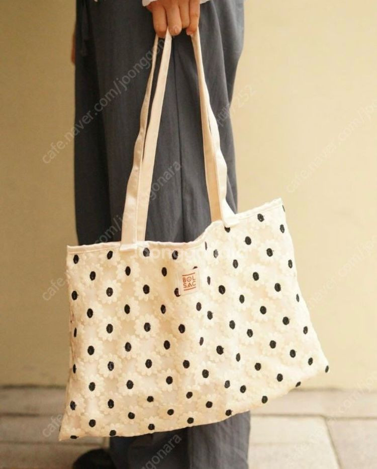 볼삭 BOLSAC 스트롤백 화이트 플라워--1
