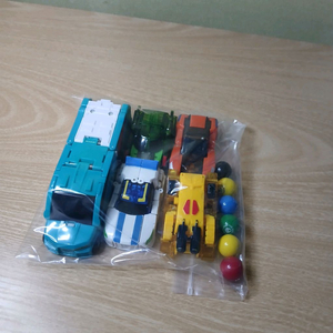 메카드볼 아칸, 그리폰라이더, 페탕, 바이트울프, 페이모스