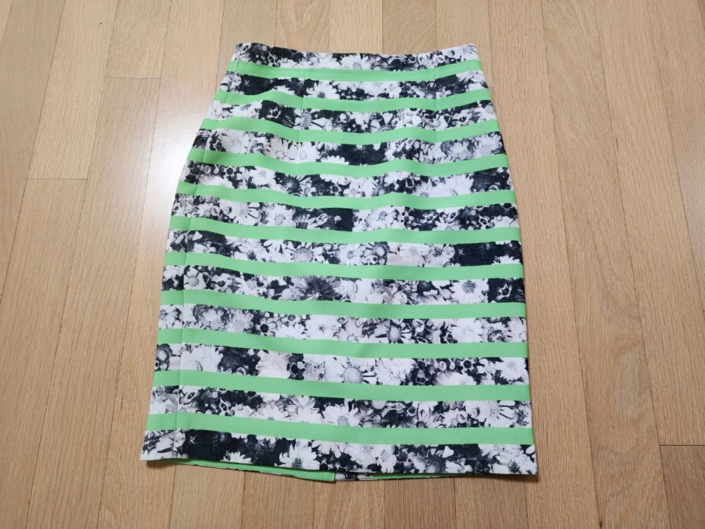 (2개일괄)세련된 모조에스핀 플라워 패턴 스커트--2