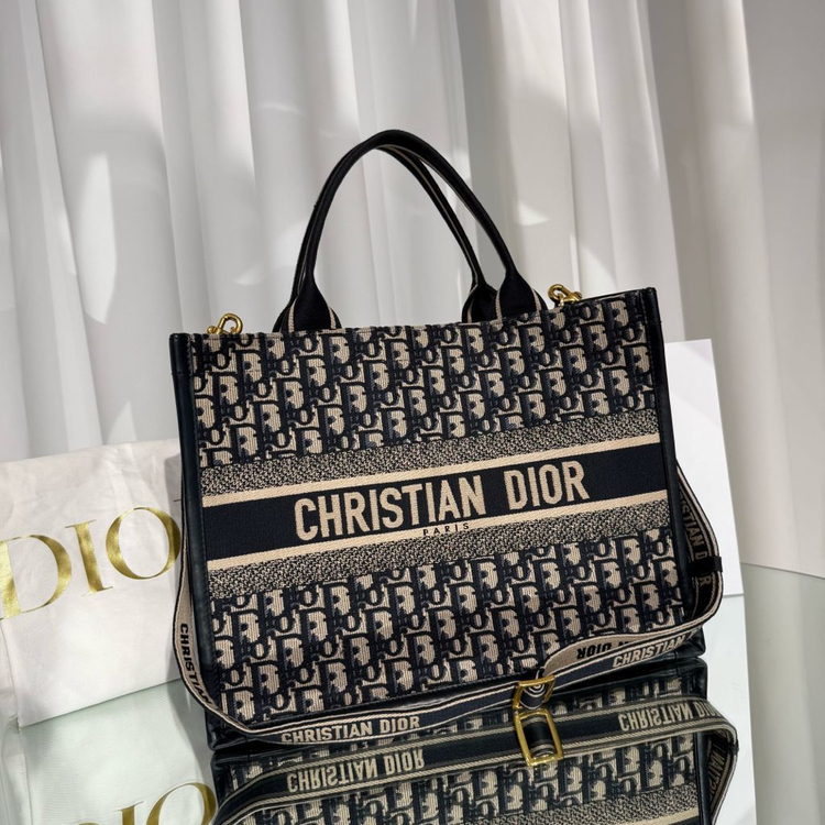 [24년도,인보이스O]디올 오블리크 북토트 레더 백 미디엄--1