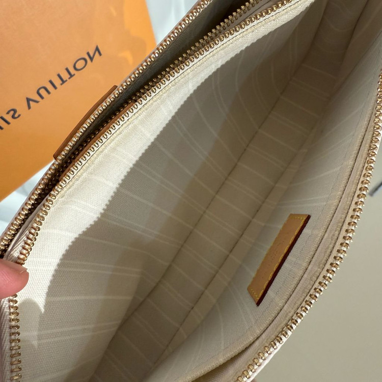 [한정판]루이비통 모노그램 브룸 멀티 포쉐트 악세수아 크로스백--7