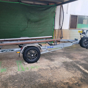 보트 트레일러 이미지