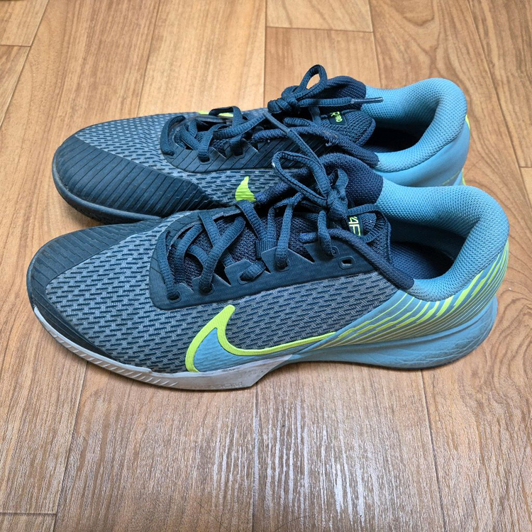 나이키 운동화 270 이미지