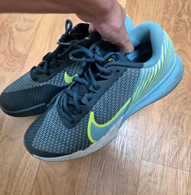 나이키 운동화 270 이미지