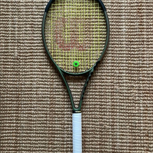 윌슨 블레이드 V8 100L 테니스 라켓