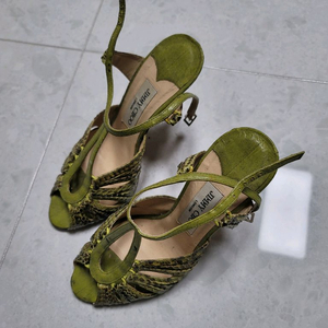 지미추 파이톤 스트랩 녹두색 하이힐 37사이즈 상태굿