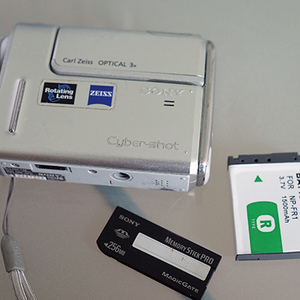 [정상작동]소니 사이버샷 DSC-F88 팝니다