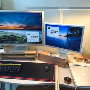 애플 시네마HD 모니터 30인치 와 시네마 디스플레이 20인치