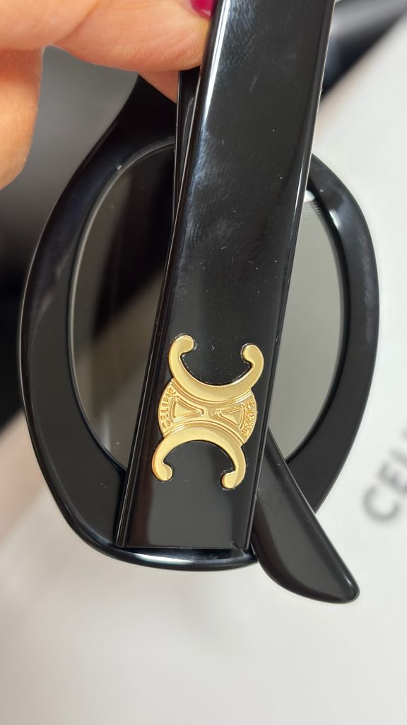 정품 셀린느 선글라스 트리옹프 오벌 선글라스 수지 안유진 아이린 01 블랙 신상--7