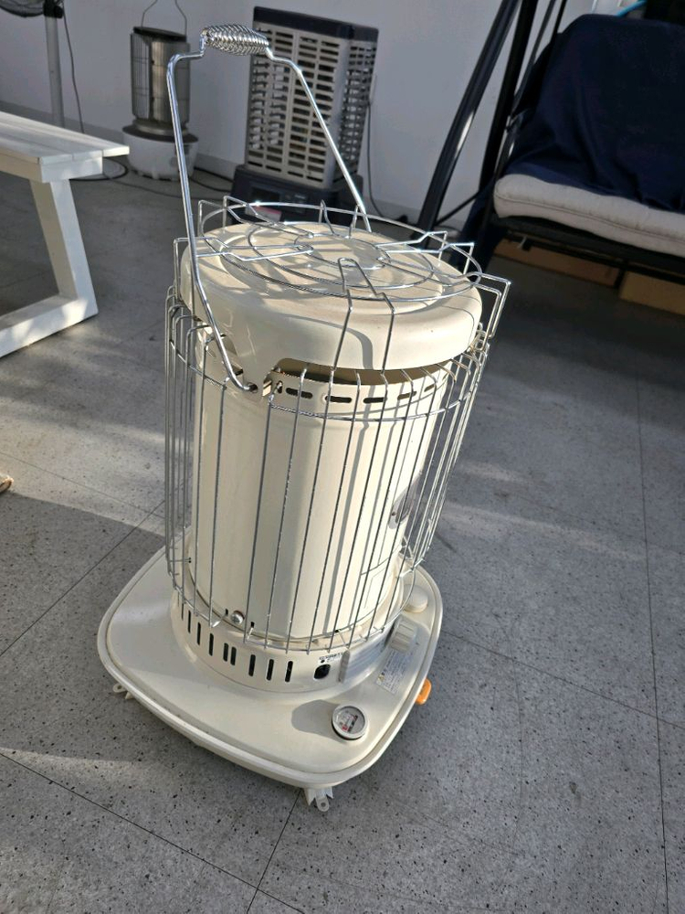 코로나 등유 캠핑난로--2