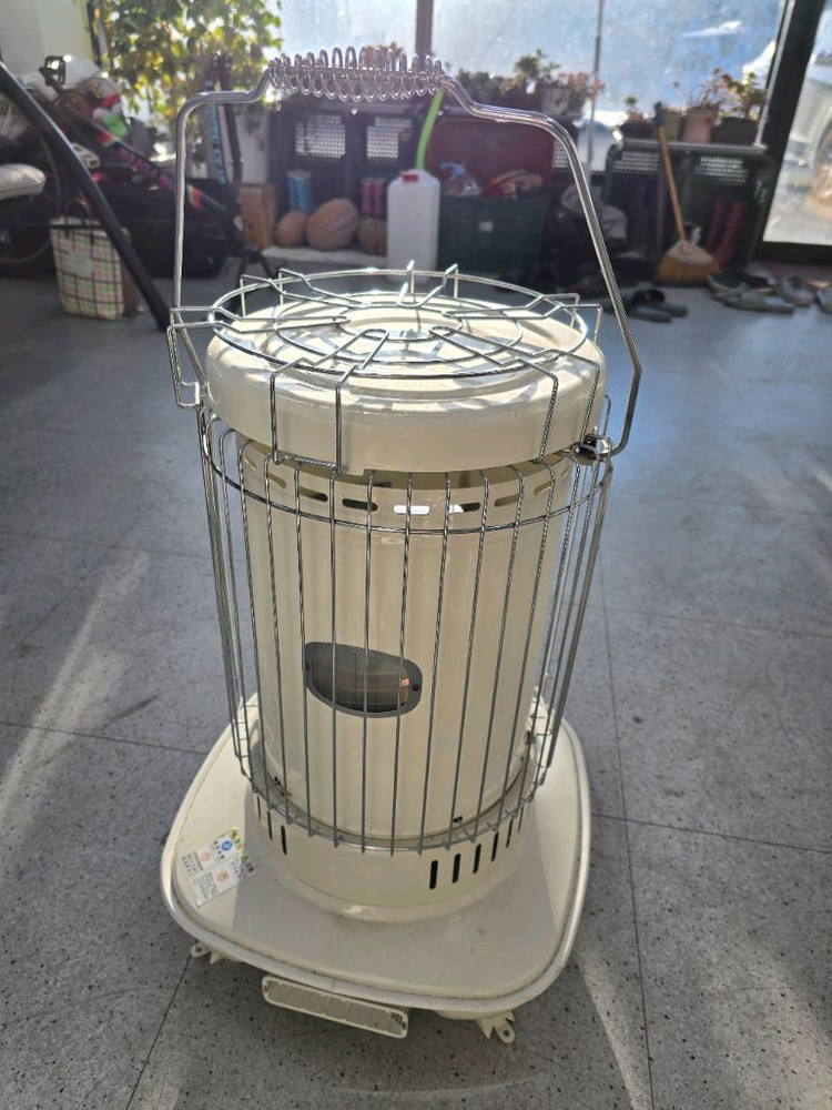 코로나 등유 캠핑난로--3