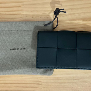 보테가베네타 플랩 카드지갑