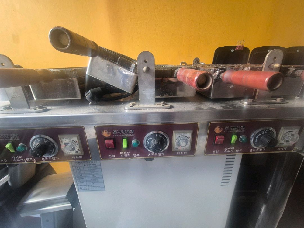 똥빵 캐릭터빵 붕어빵 팥앙금 기계 이미지