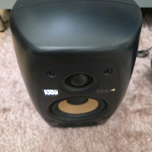 krk vxt4 스피커 팔아요 이미지