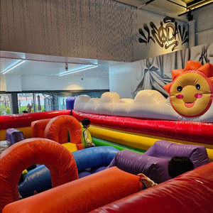 대형 에어바운스 놀이기구