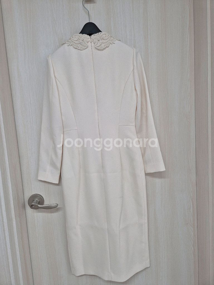 모조에스핀 레이스카라 아이보리원피스--4