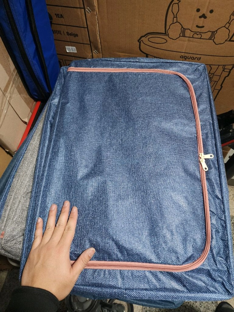 새상품 새것 미사용대용량 리빙박스 100L 수납박스 패브릭 이불정리함 옷보관함 부직포 다용도수납함 개당가격 재고많아 이미지