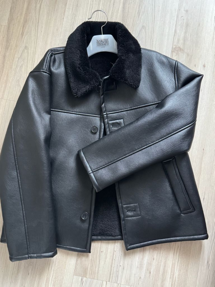1회착용) 마리떼 프랑소와 무스탕 s사이즈 FAUX LEATHER OVER FIT MUSTANG--2