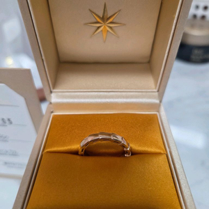 불가리 세르펜티 바이퍼링