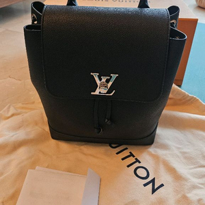 루이비통 락미 백팩 미듐