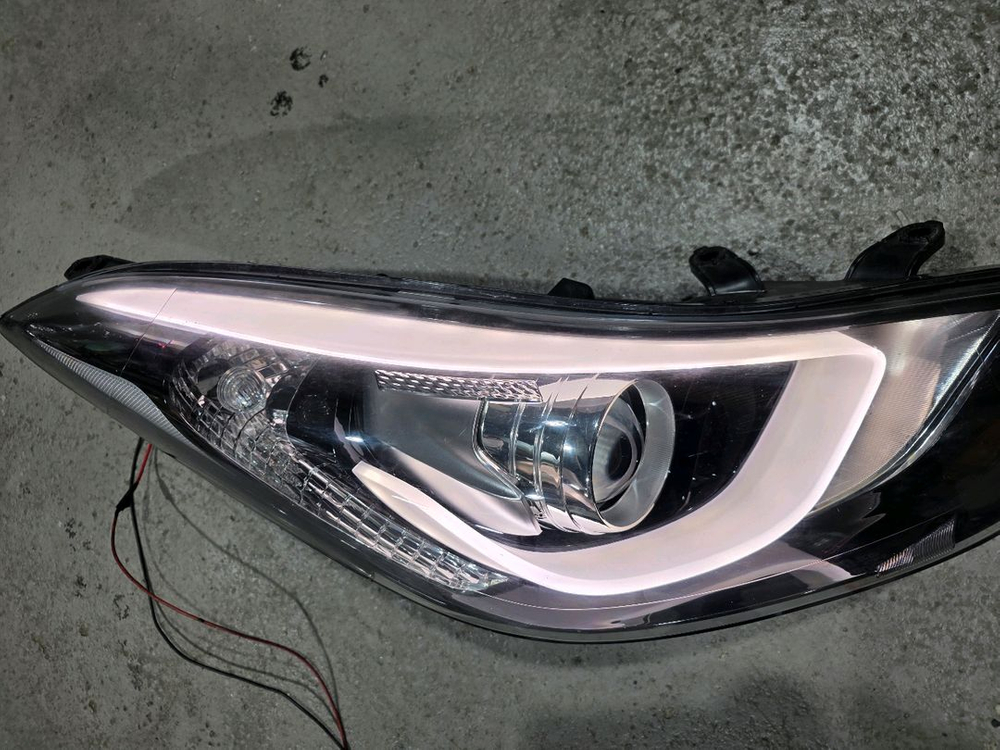 더뉴 아반떼 MD HID 조수석 전조등 라이트 이미지