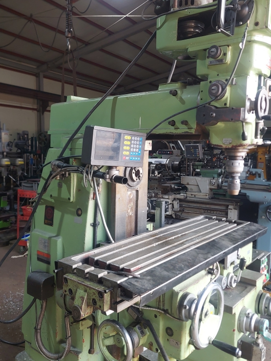 화천밀링 밀링 범용밀링 복합밀일 이미지