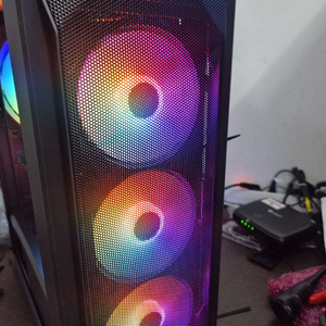 Ryzen7 7800X3D RTX2060 겜본체