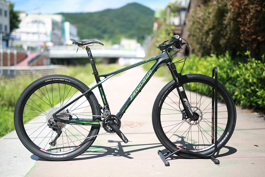 *상태 좋음*16년 GT 자스카 익스퍼트 카본 M사이즈 27.5인치--2