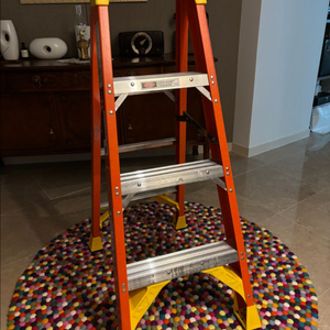 베르너 전기절연 유리섬유 사다리 WERNER LADDER T6204 정품