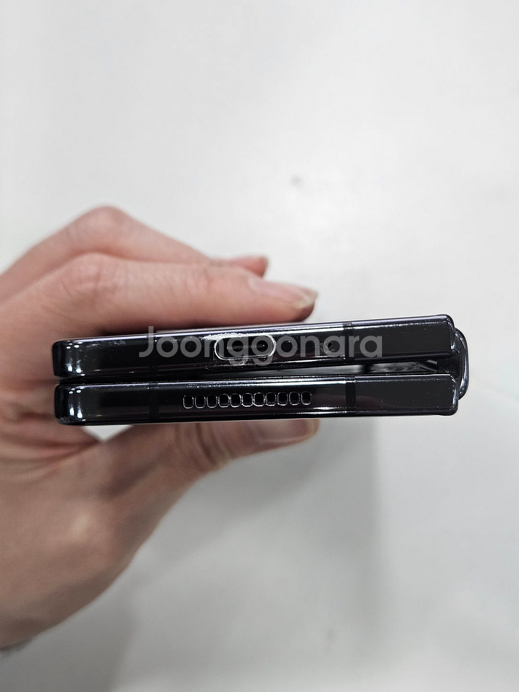 갤럭시Z폴드4 256GB 블랙--4