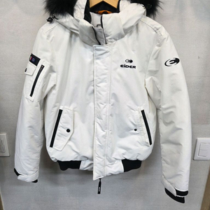 아이더 스투키 스노우화이트 라쿤퍼 구스다운 숏패딩 s 이미지