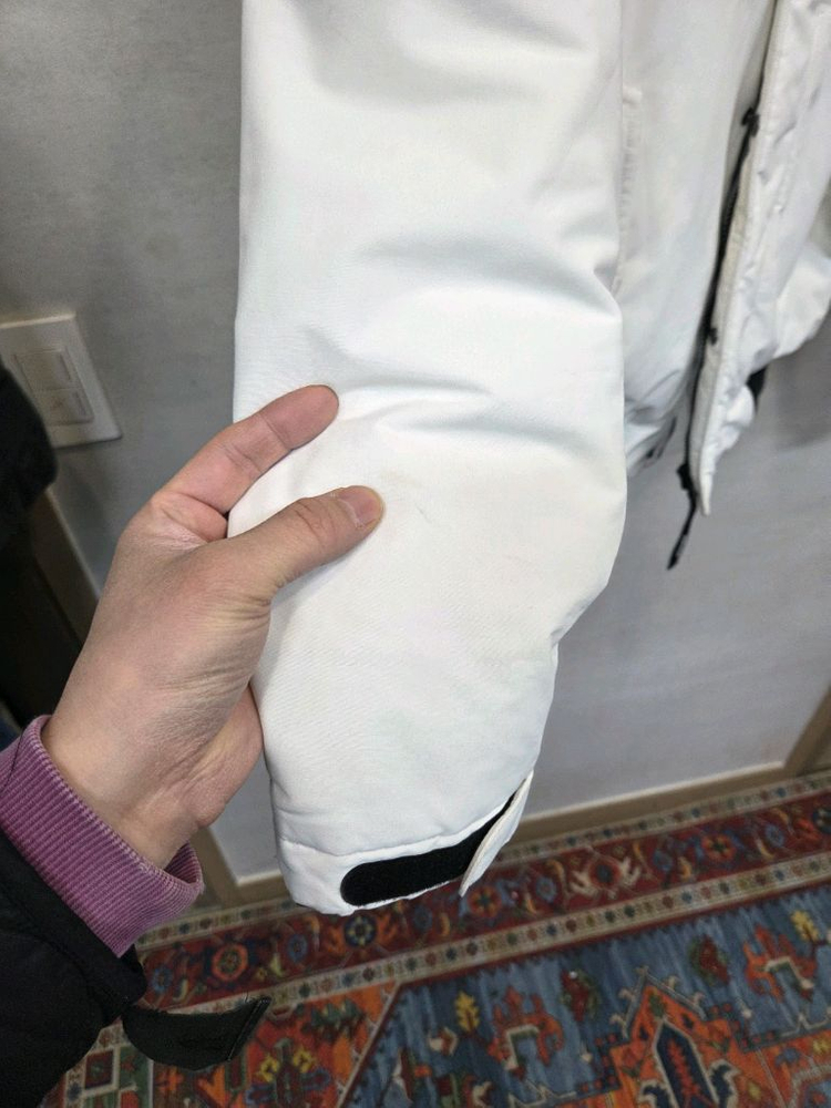 아이더 스투키 스노우화이트 라쿤퍼 구스다운 숏패딩 s 이미지