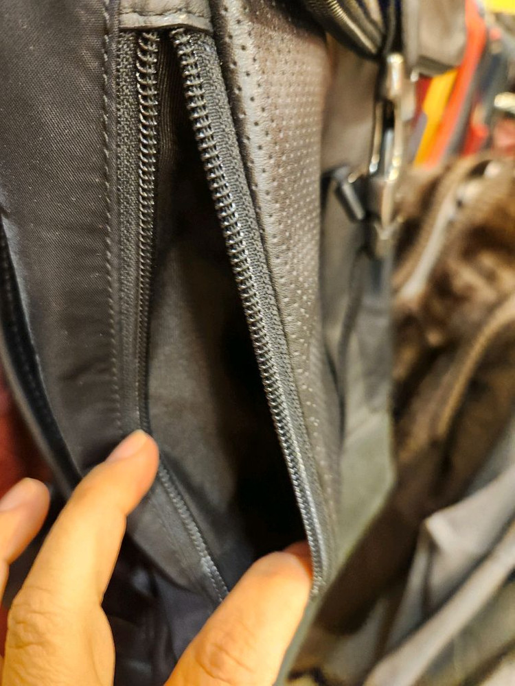 코치 블랙 가죽 백팩--5