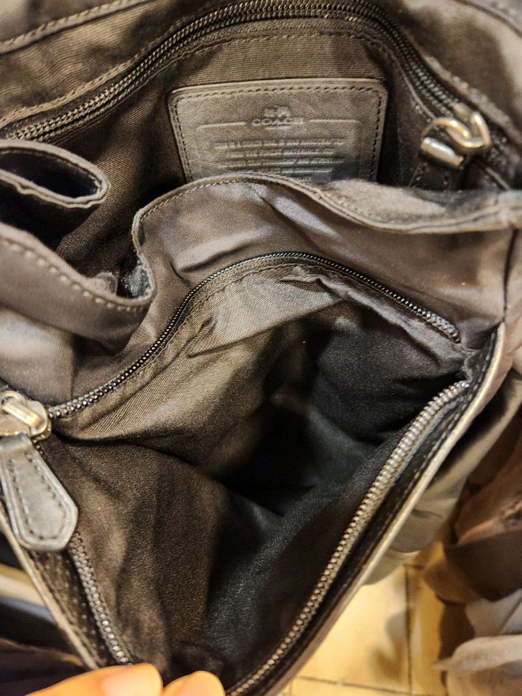 코치 블랙 가죽 백팩--9