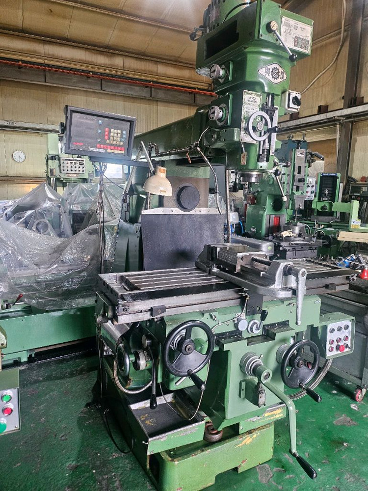 범용밀링 3호복합밀링 흥환밀링 X축 테이블1350 이미지