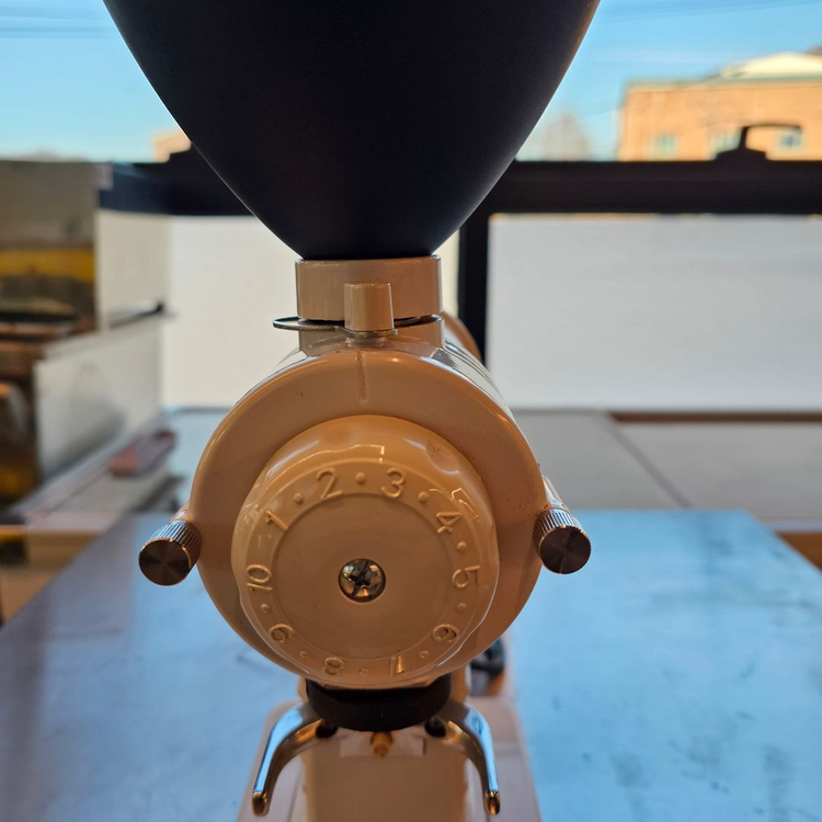 520N 커피 그라인더 가정용 사무실 이미지