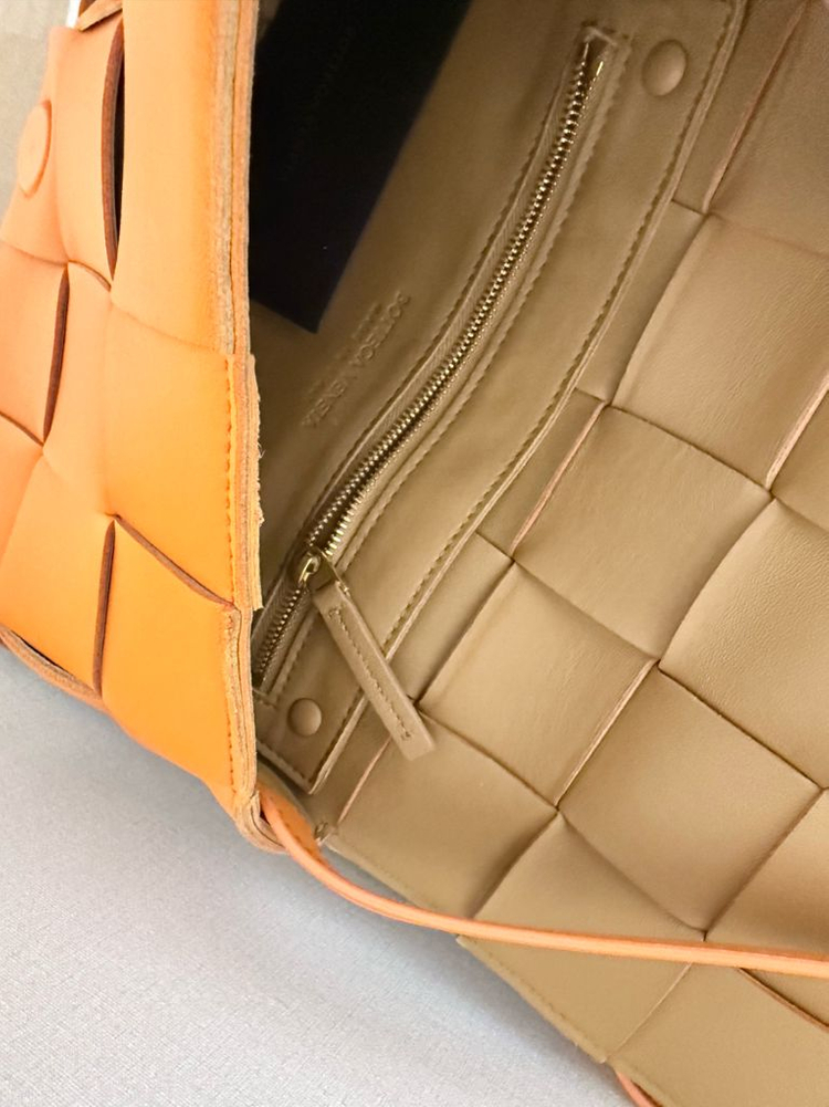 보테가베네타 카세트백 오렌지--2