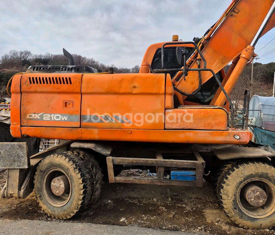 두산 08굴삭기 DX 210w 소개--2