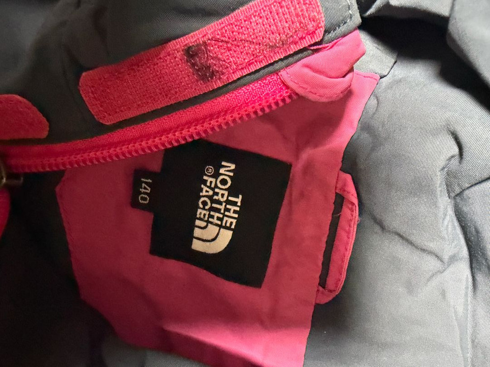 노스페이스 아동 핑크/블랙 바람막이 자켓 140--3