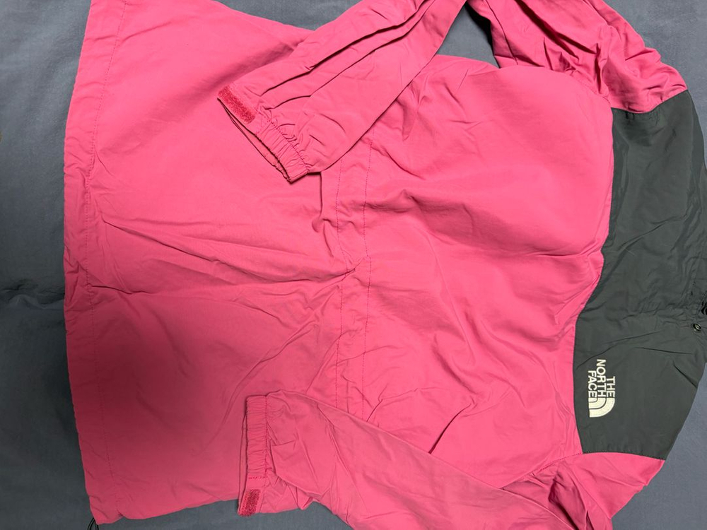 노스페이스 아동 핑크/블랙 바람막이 자켓 140--6