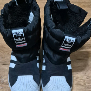 아디다스 슈퍼스타 키즈 윈터부츠