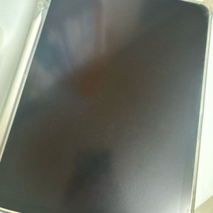 아이패드 에어5 스타라이트 64GB wi-fi+니케거치대