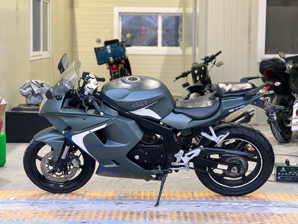 코멧125R/14년식/1만키로/120만원/상태굿 이미지