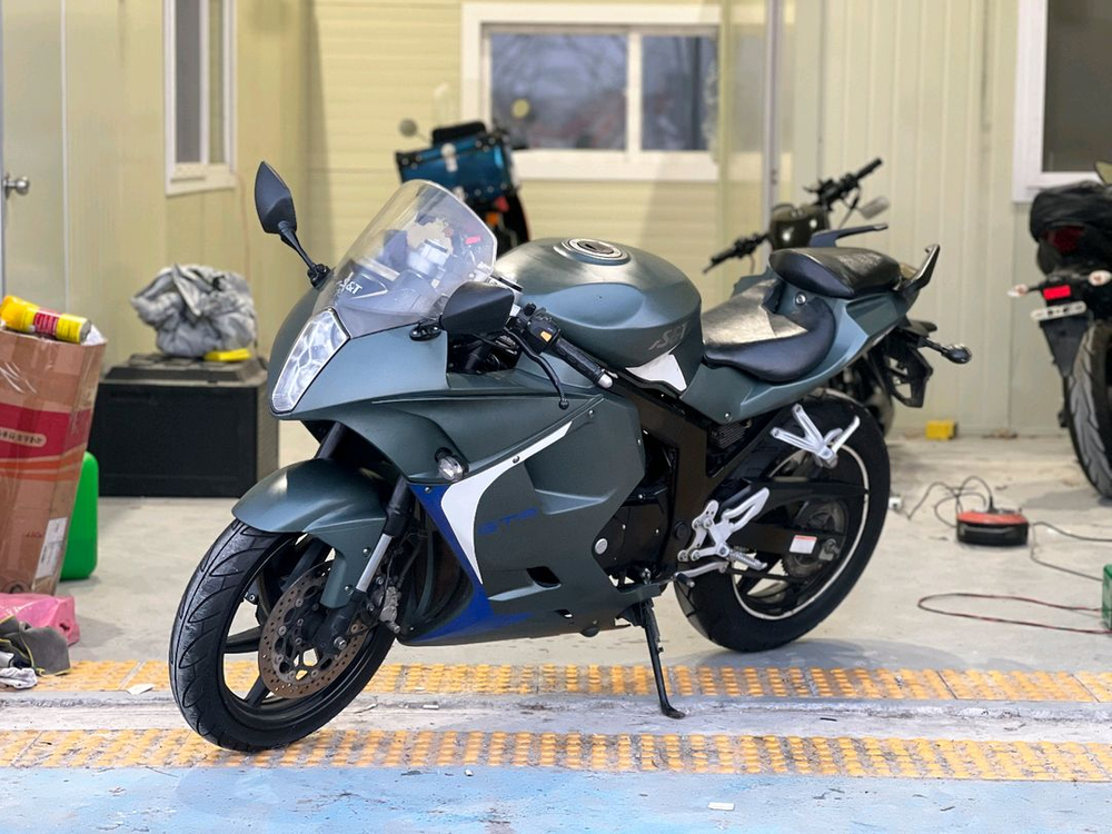 코멧125R/14년식/1만키로/120만원/상태굿 이미지