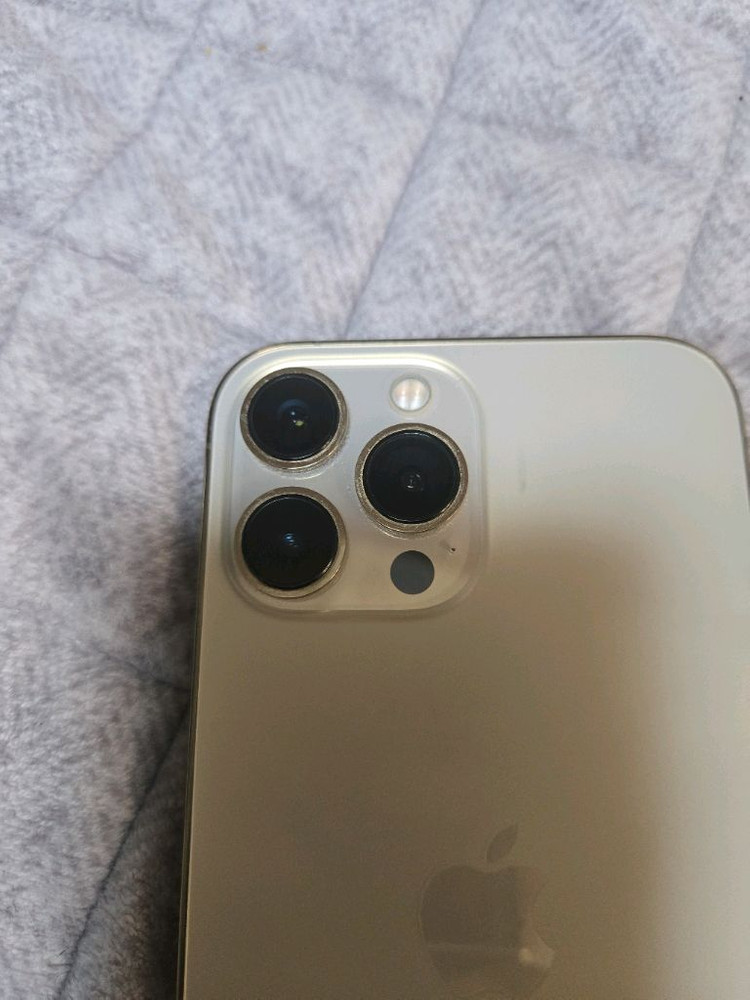아이폰13 프로맥스 256 골드 SKT 이미지